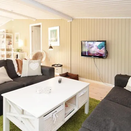 Three-bedroom In Vaggerlose *