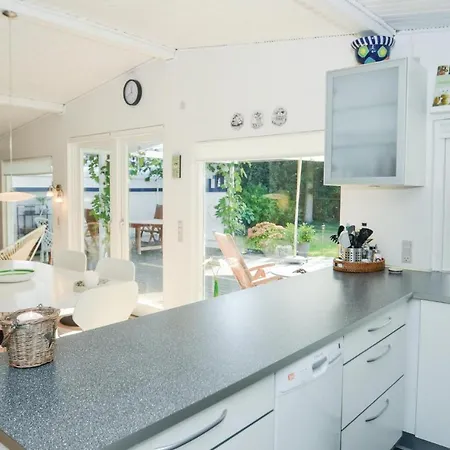 Hébergement de vacances Three-bedroom In Vaggerlose Bøtø By